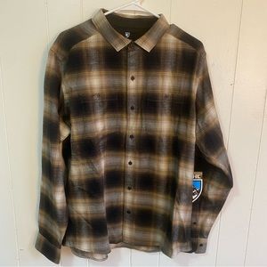 Kuhl tech flannel, size large. NWT